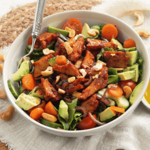 Salade Kip met Seizoensfruit